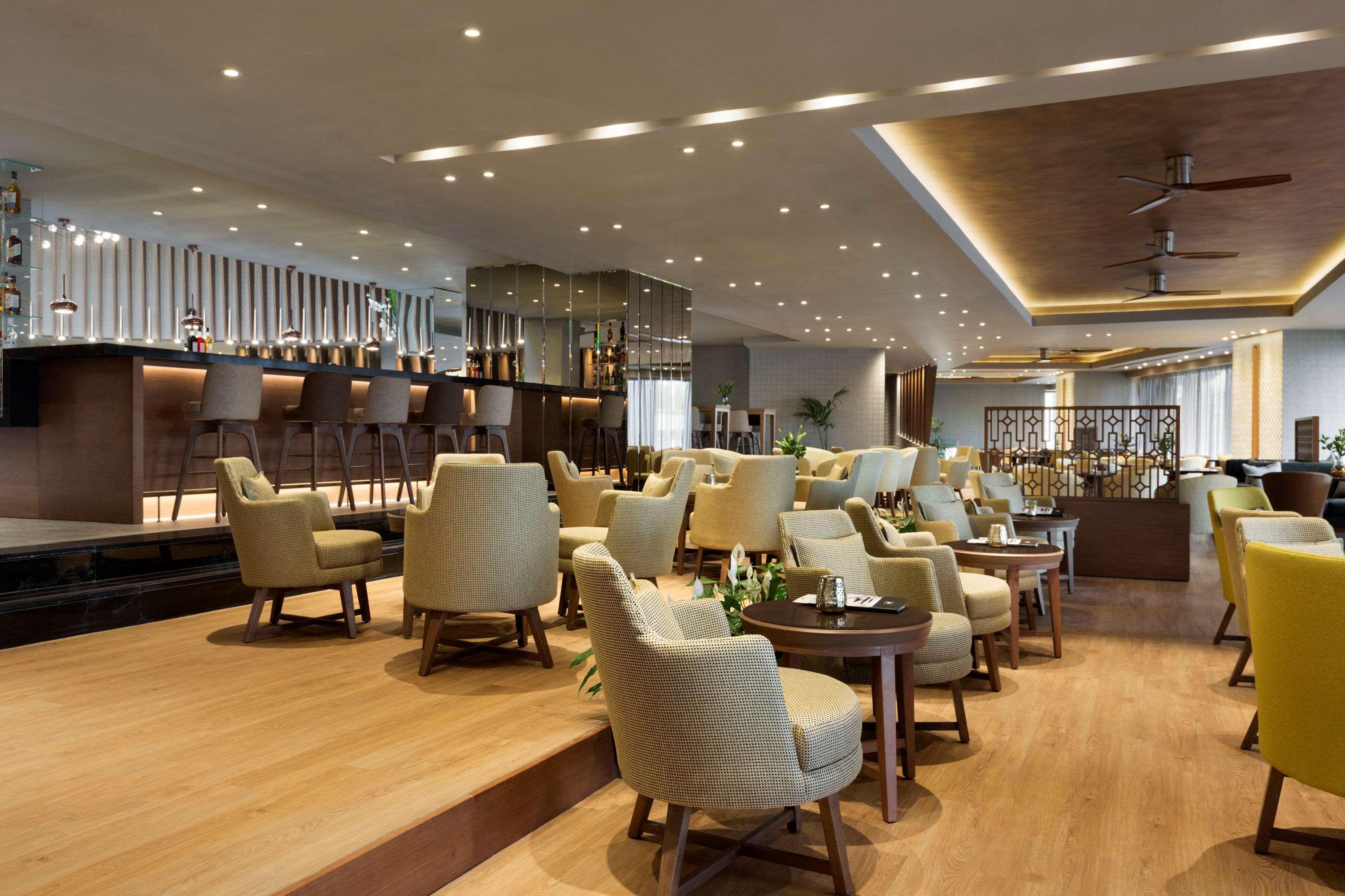 Hotel Wyndham Grand Ateny Zewnętrze zdjęcie The lounge at the airport